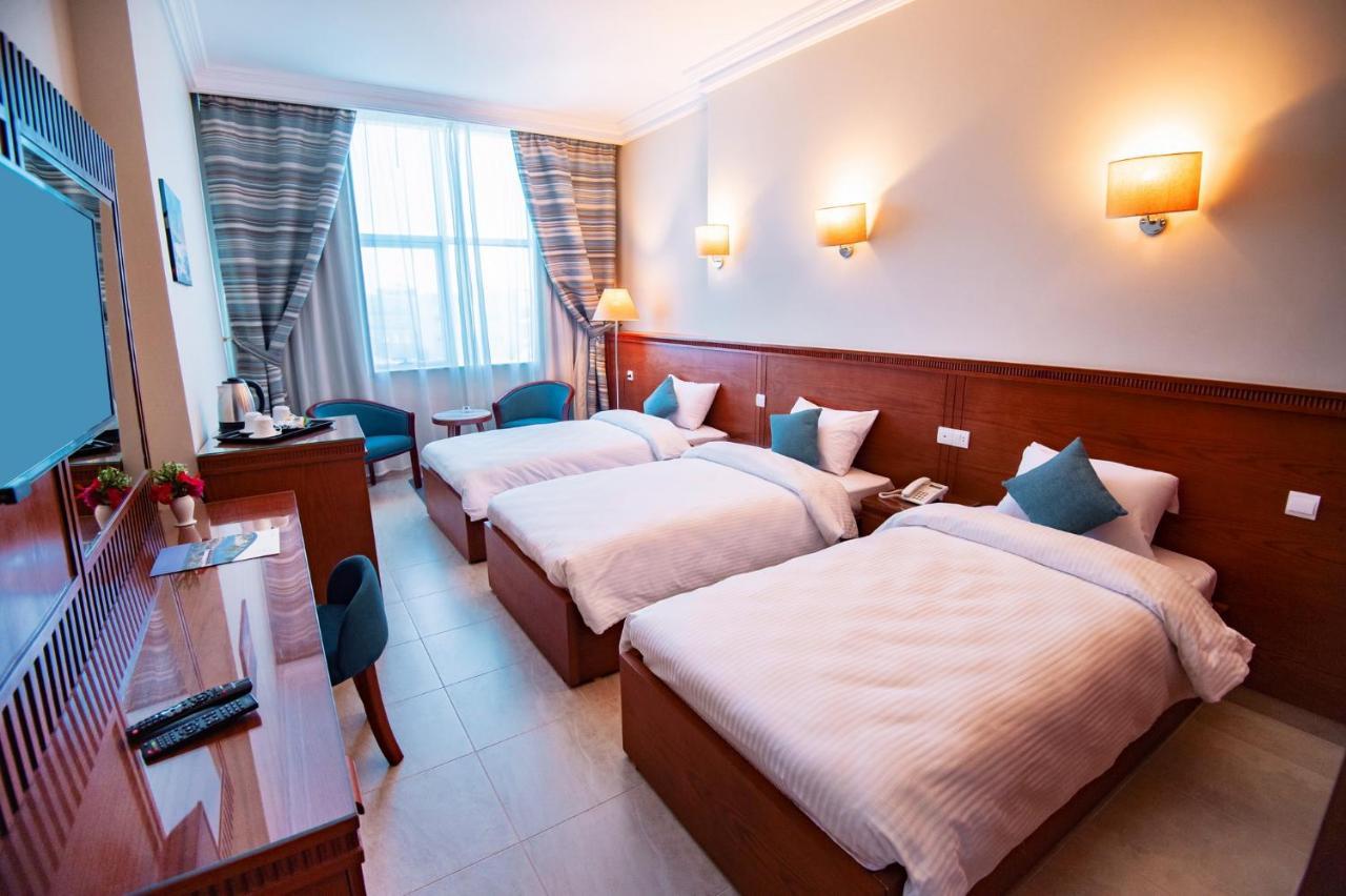 Lamar Azur Hotel Думят ал Жадида Екстериор снимка