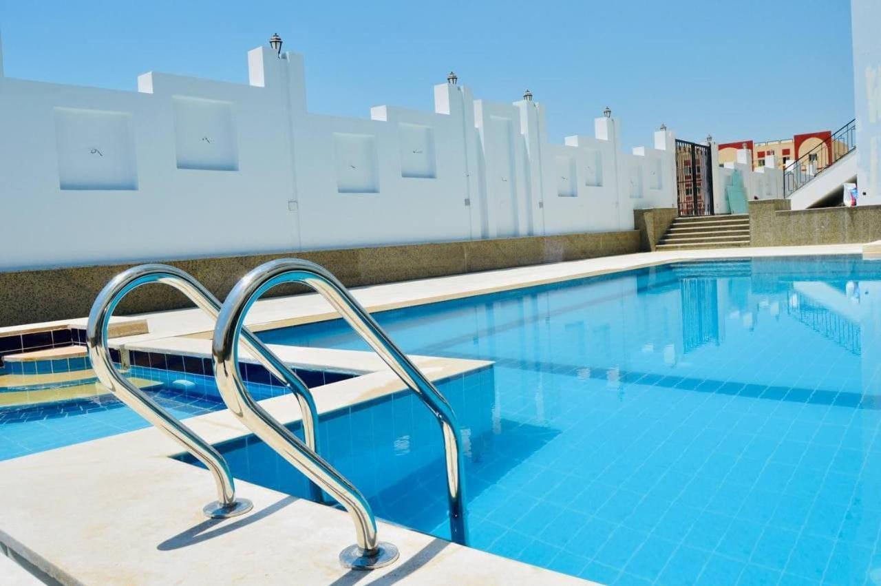 Lamar Azur Hotel Думят ал Жадида Екстериор снимка